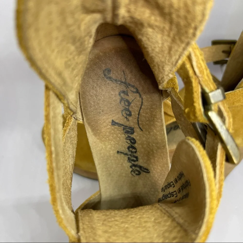 Free People Womens Yellow Taupe Suede Cedar Clog Shoes Size US 7/ 37 - Picture 14 of 15